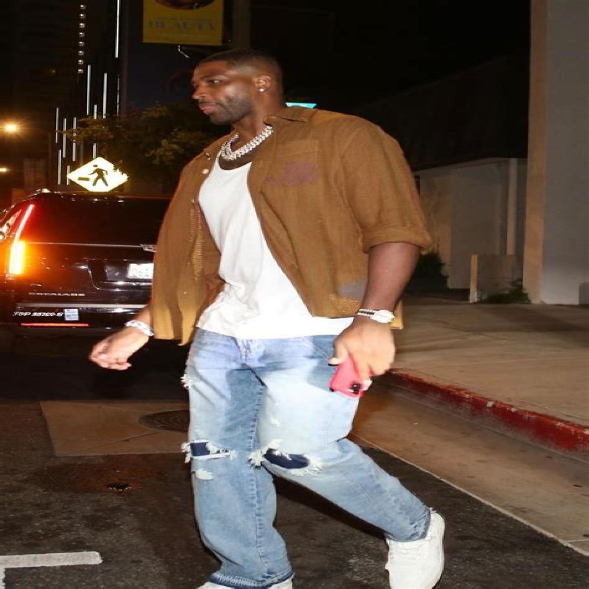 bitchy | Tristan Thompson exits Drake’s afterparty at Delilah at 3:30AM