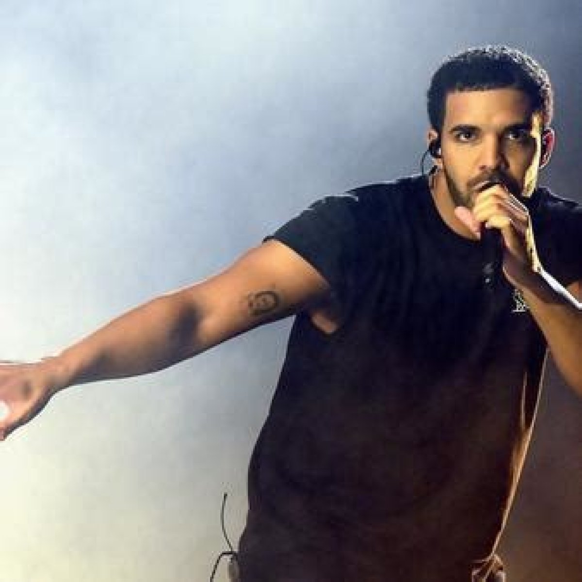Drake And Future's Collaborative Mixtape Is Projected To Have A MONSTER Debut Week