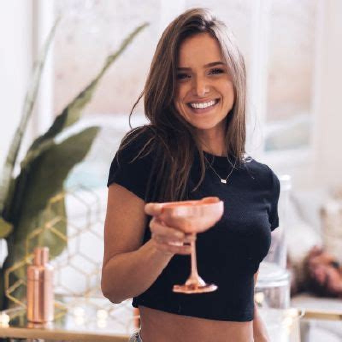 Helen Owen- Bio, Wiki, Height, Net Worth, Relationship, Career