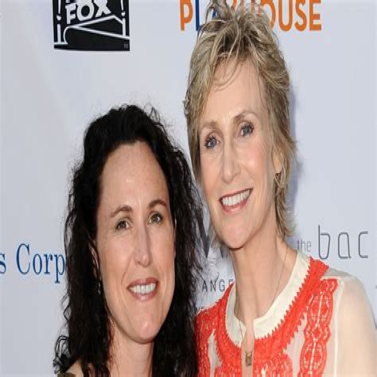 Jane Lynch And Her Wife Jennifer Cheyne Reconnected Years After Their Split