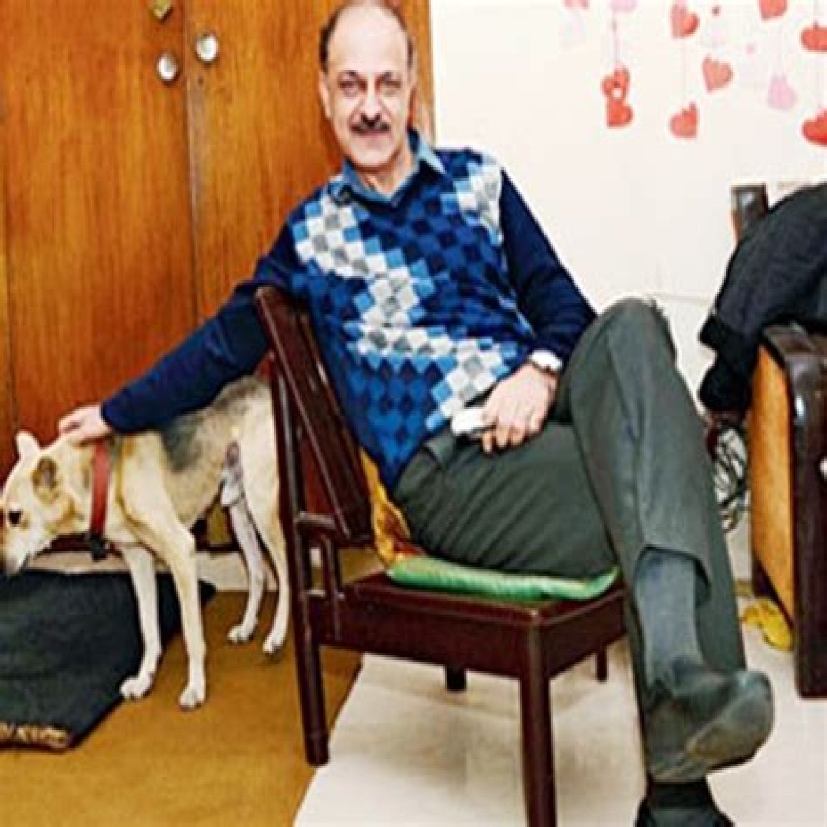 Javed Iqbal Wiki, Age (Mehbooba Mufti’s Husband) Bio, Family & Facts