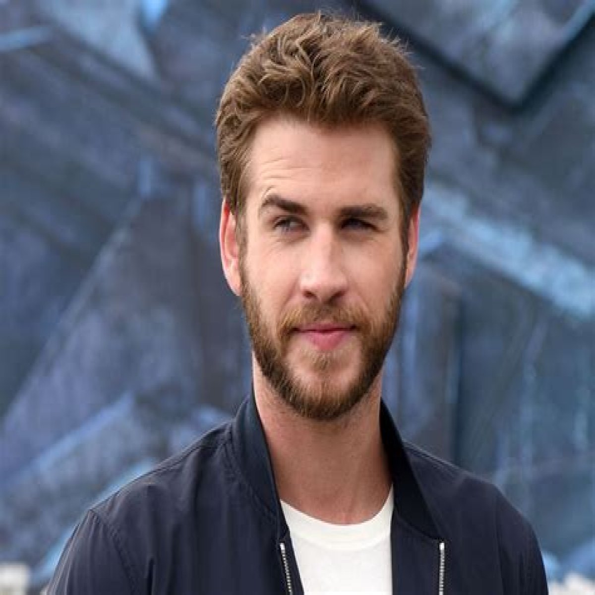 Liam Hemsworth Height, Weight, Net Worth, Age, Birthday, Wikipedia, Who, Nationality, Biography