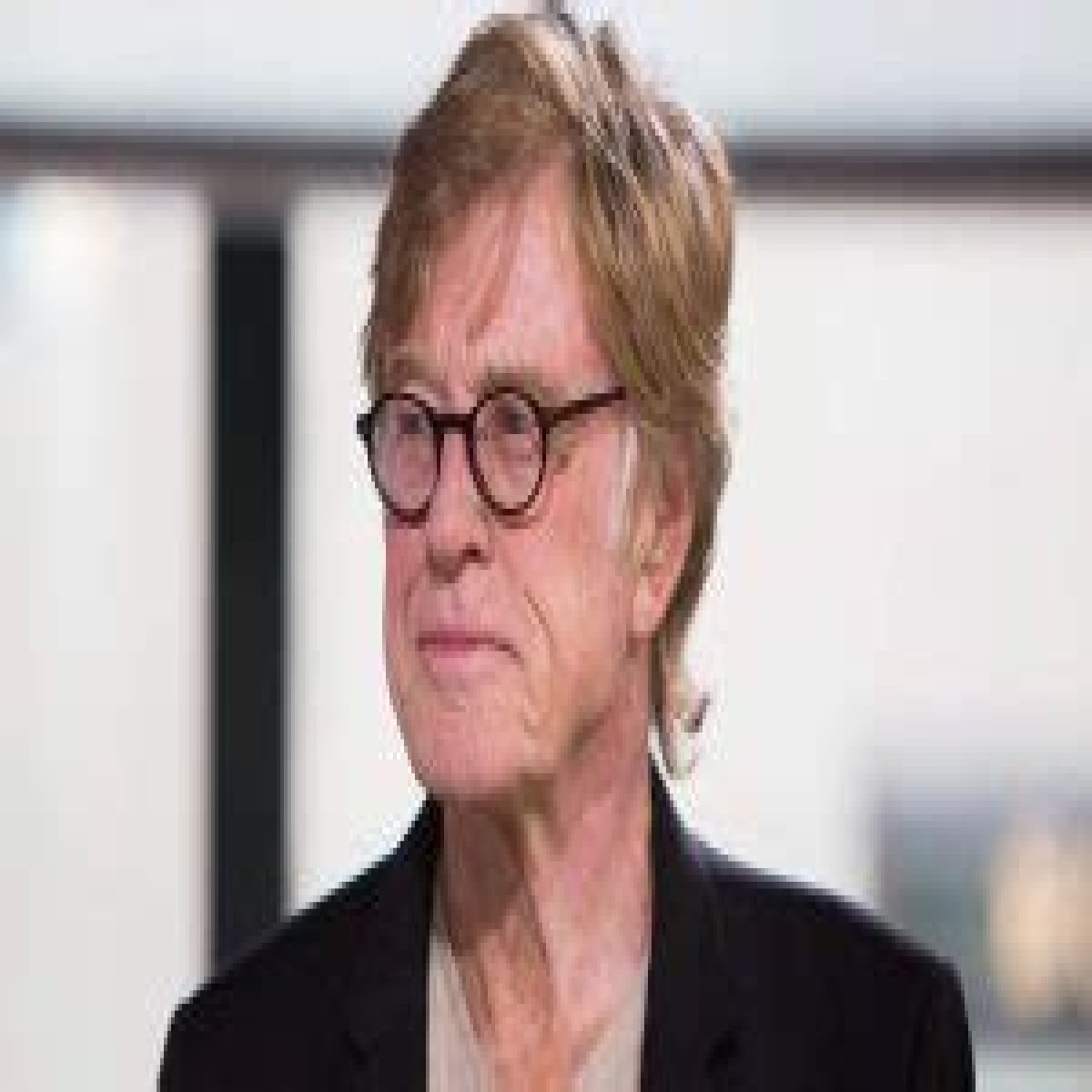 Robert Redford Height, Weight, Body Measurements, Shoe Size