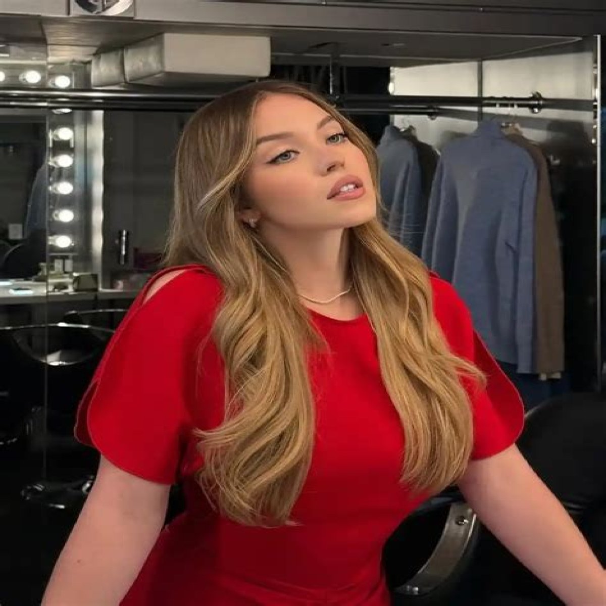 Sydney Sweeney Ethnicity, Nationality, Race, Family, Body measurements, career