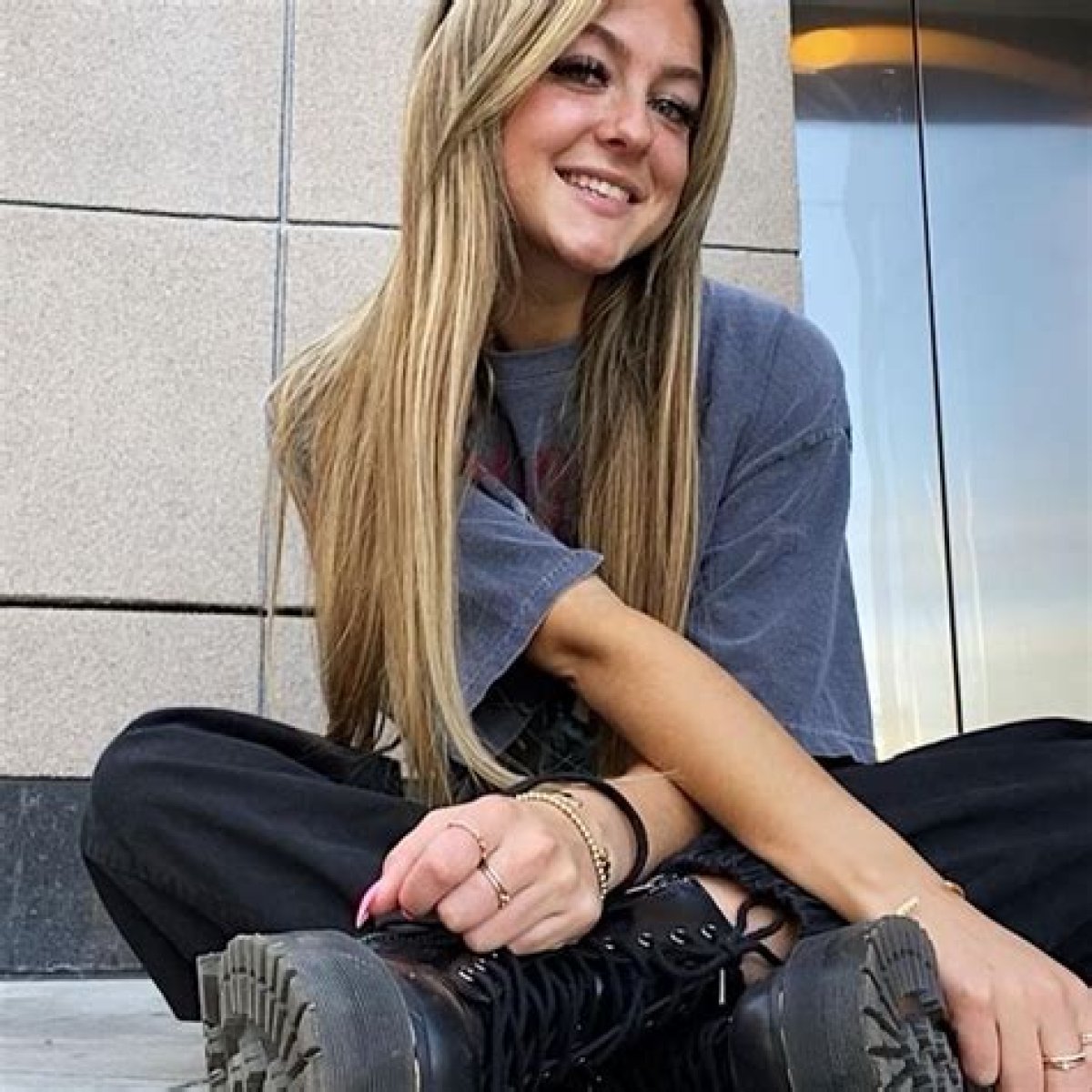 Taraswrld- Age, Net Worth, Height, Boyfriend, Career, Ethnicity