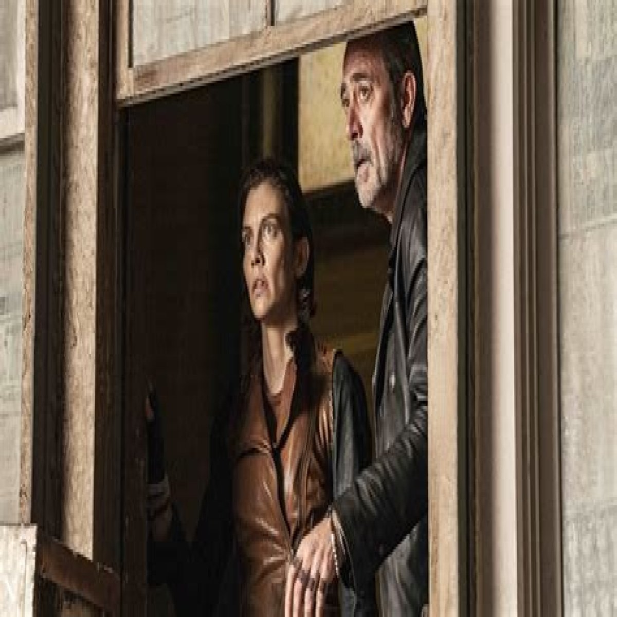 The Walking Dead: Are Maggie and Negan Together? Do They Kiss?