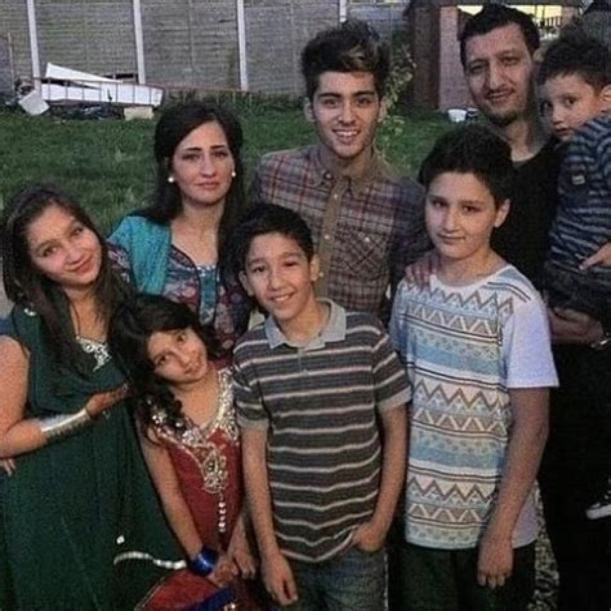 Unveiling Zayn Malik's Family: Discoveries And Insights Await