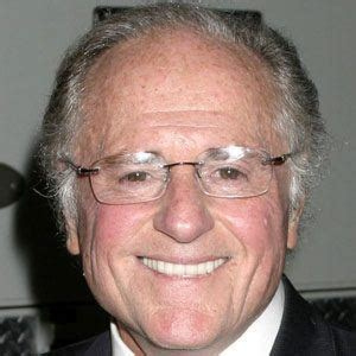 Warner Wolf (Sportscaster) - Age, Birthday, Bio, Facts, Family, Net Worth, Height & More