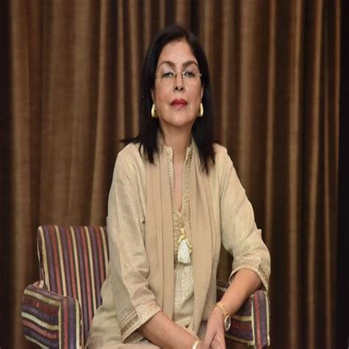 Zeenat Aman Net Worth, Age, Height, Bio, Birthday, Wiki!